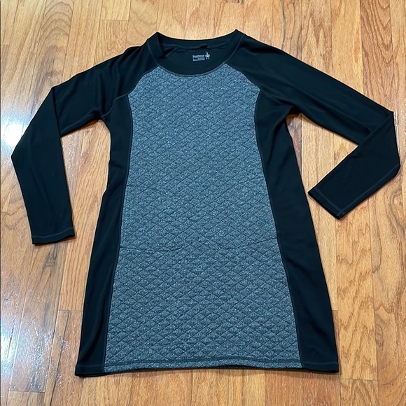 Smartwool Dresses & Skirts - Smartwool Black and Gray Long Sleeve Dress